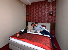 Das Hotel BIALOWIESKI die Nachtlager der Nummer der Konferenz das Restaurant die Erholung in Polen Belowescha